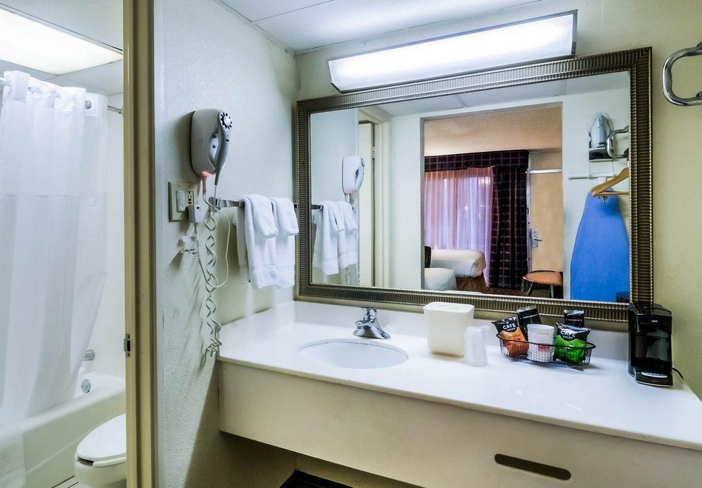 Econo Lodge - South Bend Kültér fotó